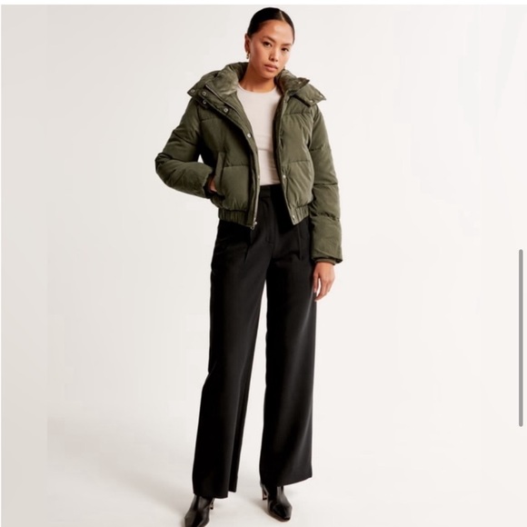 Abercrombie & Fitch Mini Ultra Puffer Jacket – Olive Green (NWT) XXS